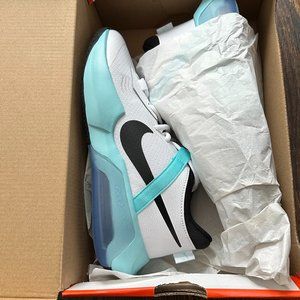 Nike Zoom Crossover in White/Black/Copa. Youth Size 6